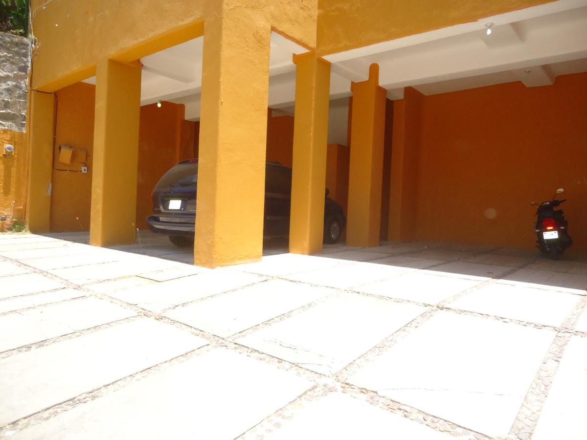 Casa Mexicana La Reyna Мансанильо Экстерьер фото